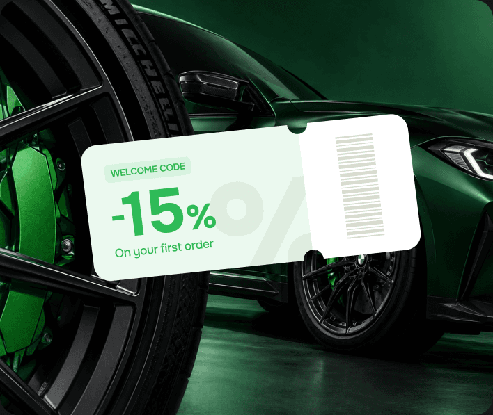 Kupon s kodom za −15% na prvu narudžbu ispred zelenog automobila